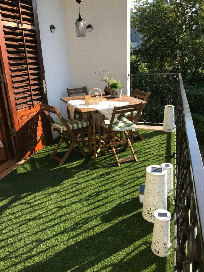 Apartment Aquamarin, Blizu Mora S Pogledom Na More, Za Do 6 Osoba มาลินสกา ภายนอก รูปภาพ